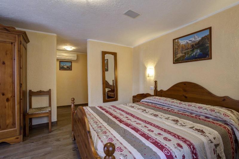 Hotel Cecchin Aosta Dış mekan fotoğraf