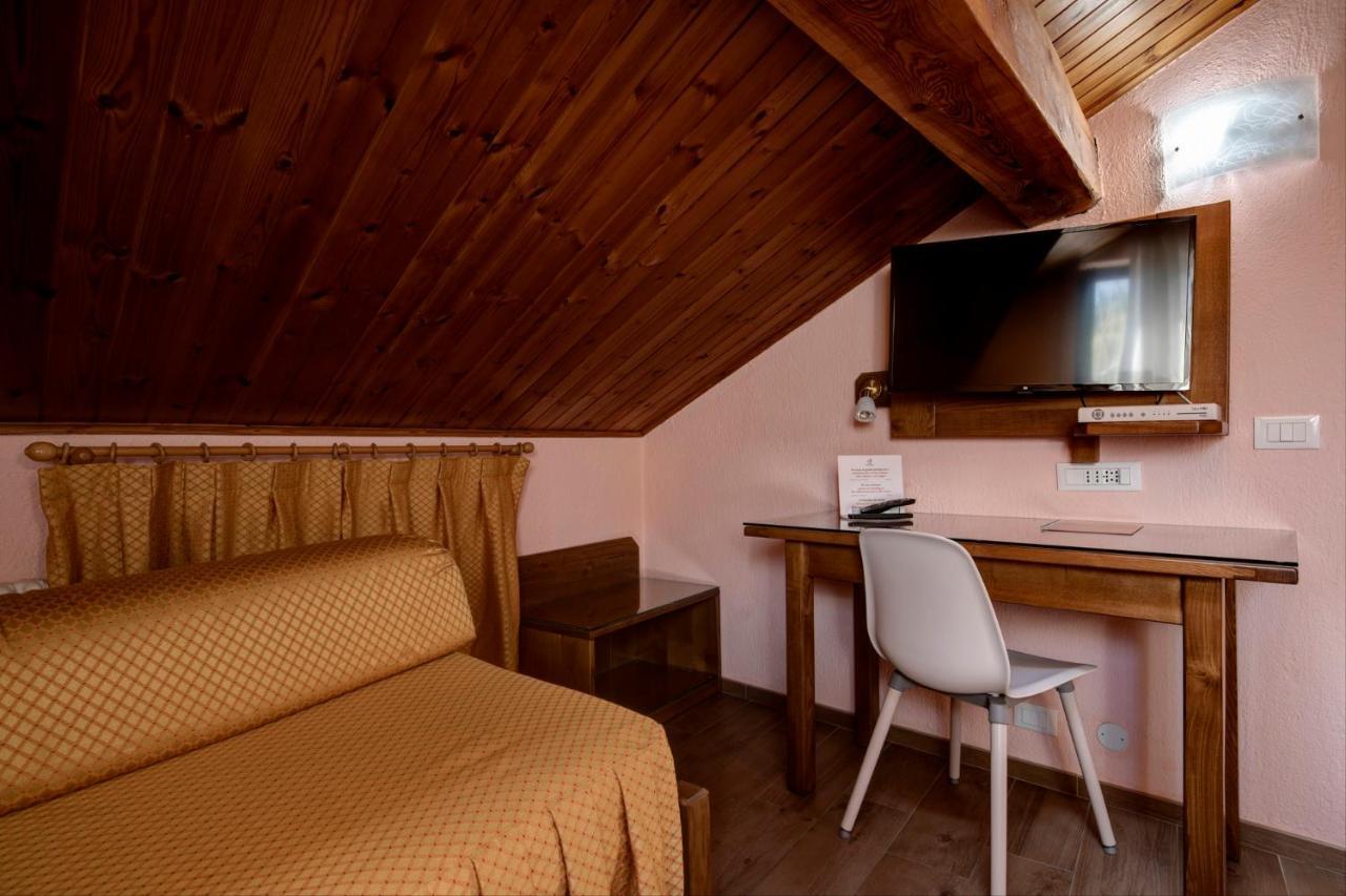 Hotel Cecchin Aosta Dış mekan fotoğraf