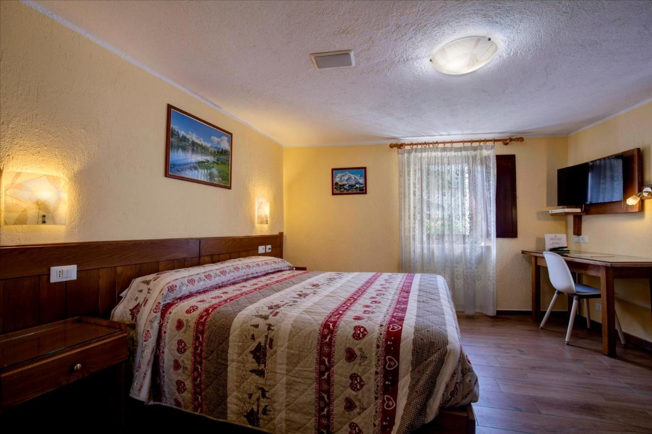 Hotel Cecchin Aosta Dış mekan fotoğraf