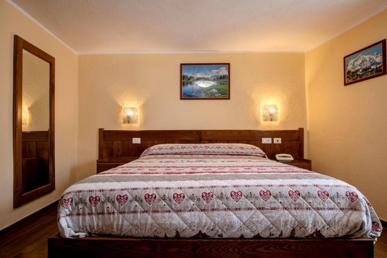 Hotel Cecchin Aosta Dış mekan fotoğraf