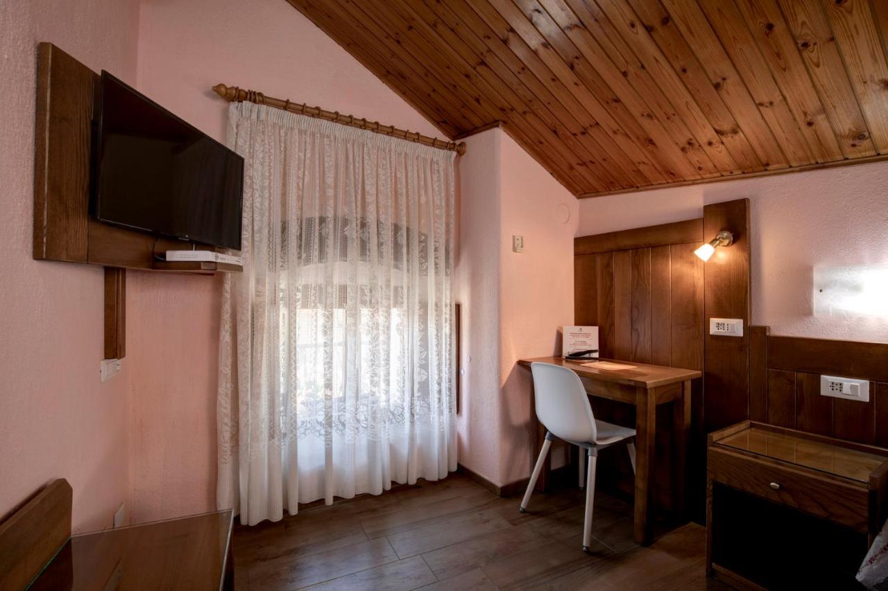 Hotel Cecchin Aosta Dış mekan fotoğraf