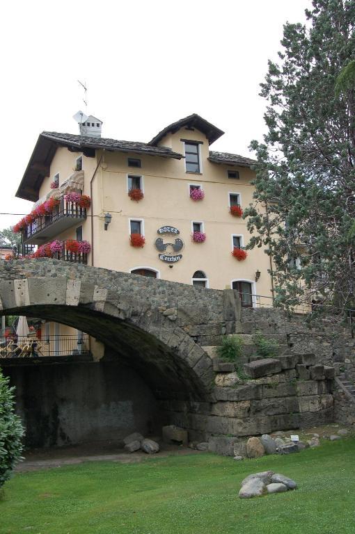 Hotel Cecchin Aosta Dış mekan fotoğraf