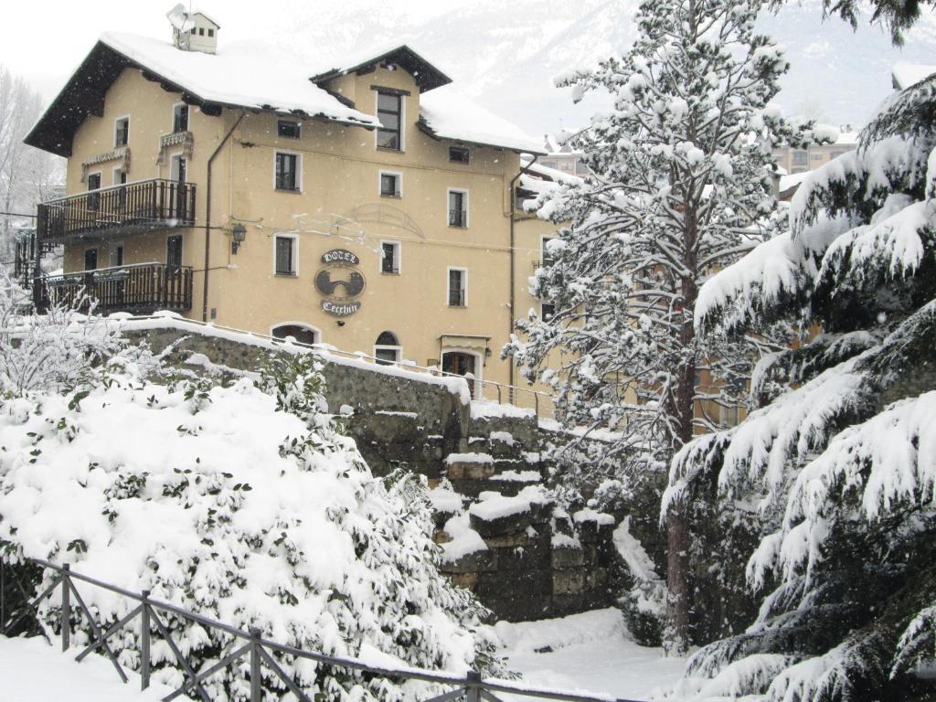 Hotel Cecchin Aosta Dış mekan fotoğraf